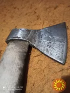 Продам топор.