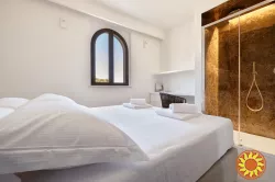 Вилла Аспараго на первой линии моря