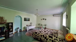 Продам двокімнатну квартиру в центрі м. Чорноморськ