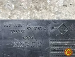 Б/у кронштейн стекла передний правый Renault Megane 2, 8200197141