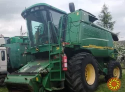 комбайн John Deere WTS 9680 2002 р.в., Потужність: 340л.с. ,стан : двигун 3371м.г., молотарка 2234 м.г., працював  2658га,