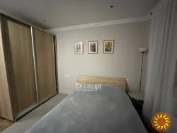 Продам в Одесі 2 кімнатну квартиру на Таїрова