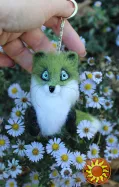 Зелена лиса брелок іграшка валяна з шерсті інтерєрна лисичка подарунок лисиця сувенір хендмєйд лис