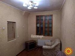 У продажу 1-кімнатна квартира - студія у Малиновському районі.