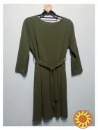Жіноча лаконічна сукня з поясом та гофрованою спідницею креп хакі 46-48
