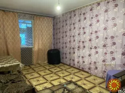 У продажу гарна 2 кімнатна квартира на Заболотного.