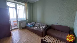 Продаю 2 кімн. квартиру в Київському районі з видом на море та містобіля моря