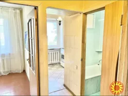У продажу 1 кімнатна квартира на Бочарова.