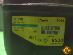 Герметичний поршньовий компресор Danfoss SC15G (104G8520). Масло в компресорі чисте, можливо зробити відео роботи.