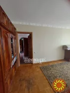 Продам 4-х кімнатну квартиру на проспекті Добровольського