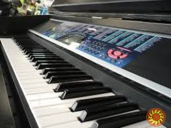 Продам синтезатор Casio CTK-495.