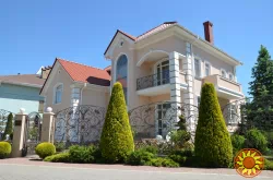 У продажу шикарний будинок в найпрестижнішому районі Одеси «Сосновий берег».