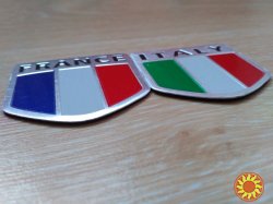 Наклейка на авто Флаг Франция, Флаг Италия алюминиевые на авто или мото