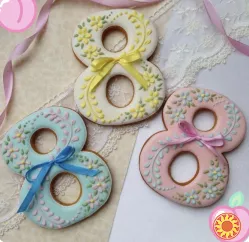 Святкові пряники до 8 Березня