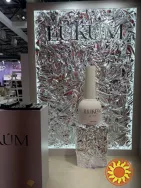 Объёмная косметика для витрин и выставок