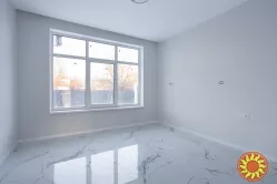 Будинок 150 м² з ремонтом під Києвом — Вишеньки, 10 соток, мансарда