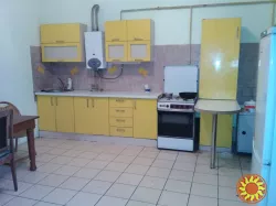 Сдам большую комнату в 3-ком.квартире в центре на ул Коблевской.