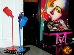 Виготовлення об’ємної реклами та об’ємних фігур під замовлення