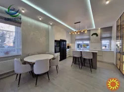 Продаж стильного та сучасного будинку в с. Тарасове!