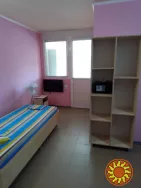 Отдых в Крыму. Гостевой дом ``ДонБас`` Солнечногорское. Все номера в виде 1-к квартир.