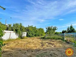 Продам полдома в Центре.