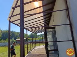 Навіси та козирки з металу під замовлення