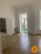 Помещения с ремонтом до 55 кв.м. на Тираспольской в БЦ "Дворец Камо"