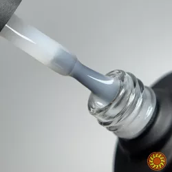 Трендовий Фініш: Молочний Топ для нігтів Izzy Milk Top 10мл (Камуфлюючий)