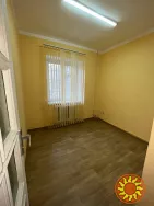 Сдам просторное офисное помещение на 2-ст.Большого Фонтана.