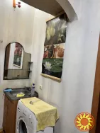 1 к Приморская/  Торговая . Окна на зеленую зону.