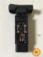 Бу кнопка обогрева стекла Kia Rio 3, 202002962