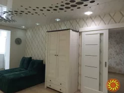 Продам 2-ком Левый Берег 4мкр евроремонт, мебель и техника. СРОЧНО!