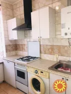 Сдам 2-комнатную сталинку с ремонтом на ул.Прохоровской.