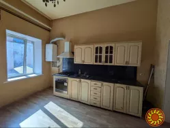 2х к Успенская/Кировский. Закрытый двор. АГВ