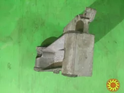 Кронштейн генератора 1715080 БМВ BMW