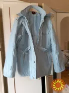 Жіноча куртка М 200 грн.