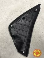 Бу накладка торпедо правая Kia Rio 3, 84725-4Y100