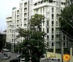 Продам 1- ком. ЖК Шах-Наме. Центр. Военный спуск.