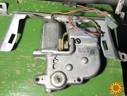 Бу моторчик люка Opel Vectra A, Omega A, Frontera A, 90376133 , 0130821819