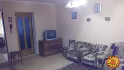 2х к Польская/ Жуковского. Место для машины.