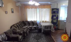 2х к Польская/ Жуковского. Место для машины.