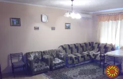 2х к Польская/ Жуковского. Место для машины.