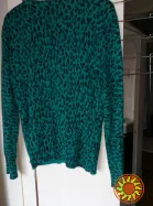 жіноча кофта М 200 грн.