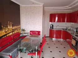 1к Черепановых/ Среднефонтанская. Капремонт. Место для машины.