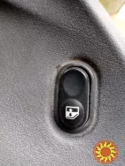 Кнопка стеклоподьемника