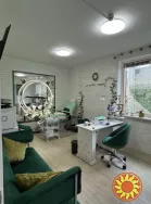 Салон красоты, действующий бизнес. Радужный. Цена в евро.