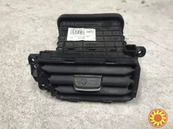 Бу дефлектор воздушный центральный левый Kia Rio 3, 97410-4X100