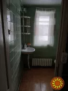 Здам пів будинку,Інтернат