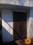 Здам пів будинку,Інтернат