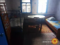Здаю дві кімнати у приватному будинку. село Погреби 2 км від Києва